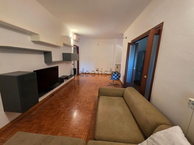 Appartamento in affitto di 70 m² in Via Merano, 5