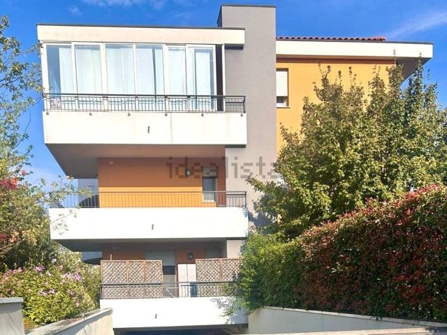 Appartamento in affitto di 70 m² in Via Monte Forno