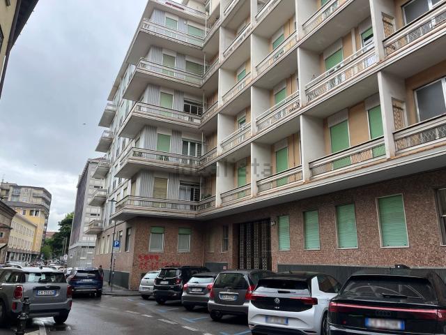 Appartamento in affitto di 70 m² in Via Pietro Bulloni, 12