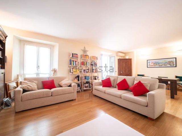 Appartamento in affitto di 70 m² in Via Pietro Maroncelli, 15