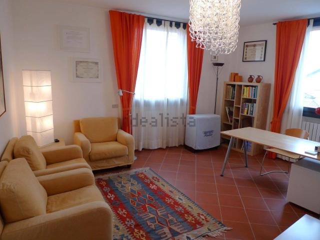 Appartamento in affitto di 70 m² in Via Rasini