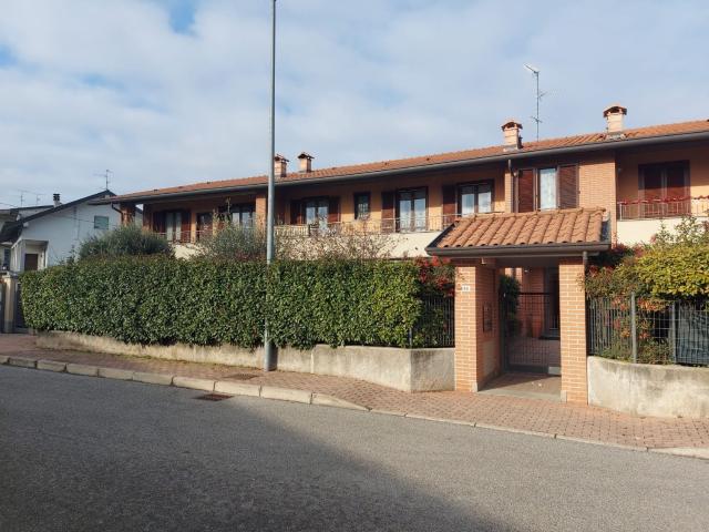 Appartamento in affitto di 70 m² in Via resegone, 16