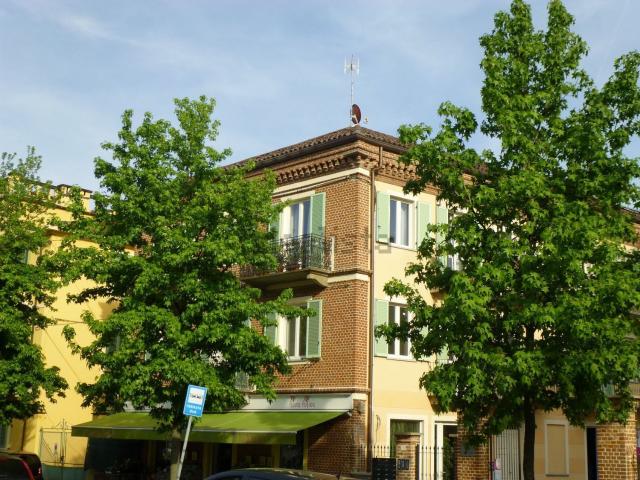 Appartamento in affitto di 70 m² in Via roma, 15