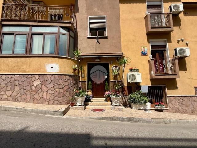 Appartamento in affitto di 70 m² in Via Roma, 1