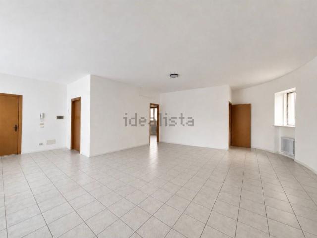 Appartamento in affitto di 70 m² in Via Roma