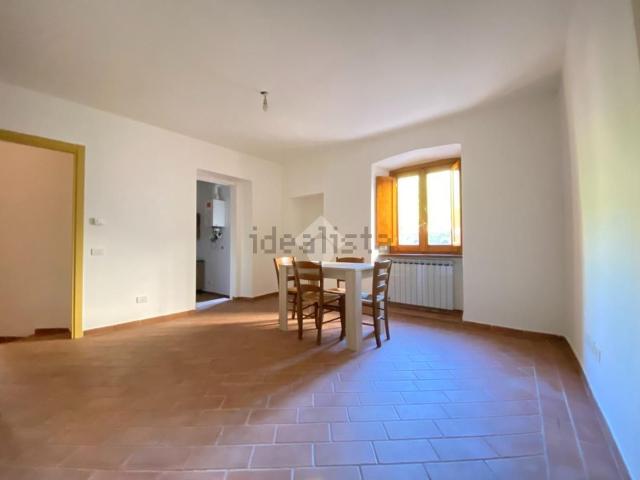 Appartamento in affitto di 70 m² in Via Stelluti, 10