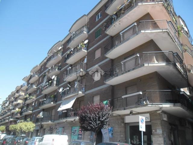 Appartamento in affitto di 70 m² in Viale Abramo Lincoln, 119