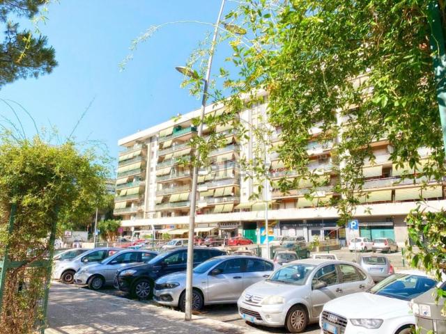 Appartamento in affitto di 70 m² in Viale Antonio Ciamarra, 94
