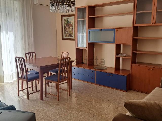 Appartamento in affitto di 70 m² in Viale Jonio, 116