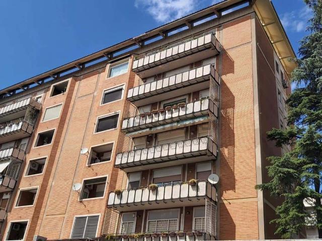 Appartamento in affitto di 70 m² in Viale Pasteur