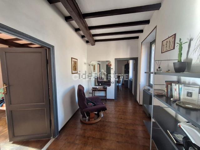 Appartamento in affitto di 72 m² in Via delle Fabbriche, 55
