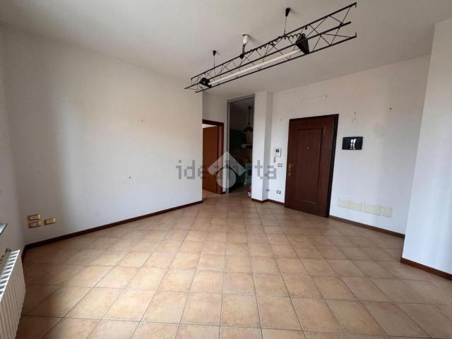 Appartamento in affitto di 72 m² in Via Giulio Cesare Croce, 30