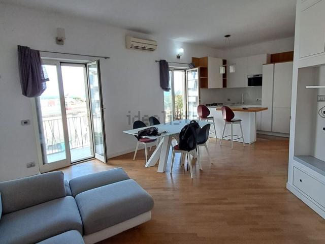 Appartamento in affitto di 72 m² in Via Luciano, 7