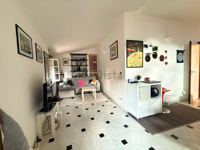 Appartamento in affitto di 72 m² in Via Romana di Quarto, 113