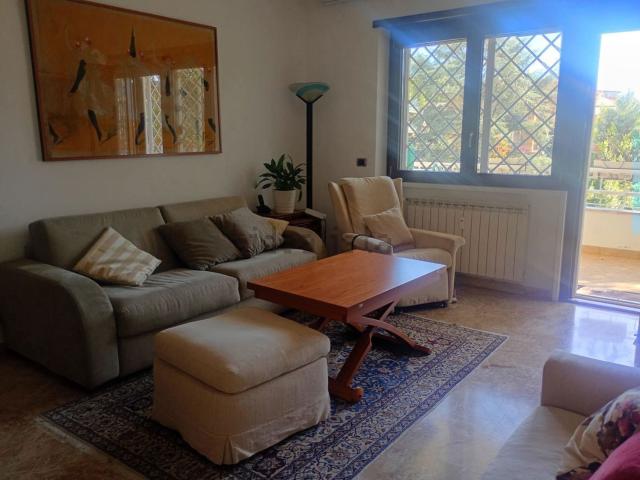 Appartamento in affitto di 77 m² in Via Bagnone, 53