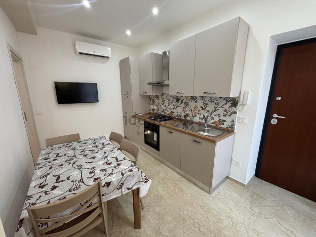 Appartamento in affitto di 77 m² in Via Francesco Mauceri