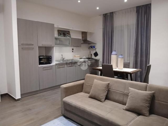 Appartamento in affitto di 77 m² in Via Gabriele Jannelli, 34