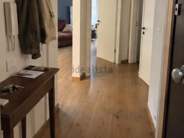 Appartamento in affitto di 77 m² in Via Giosuè Carducci