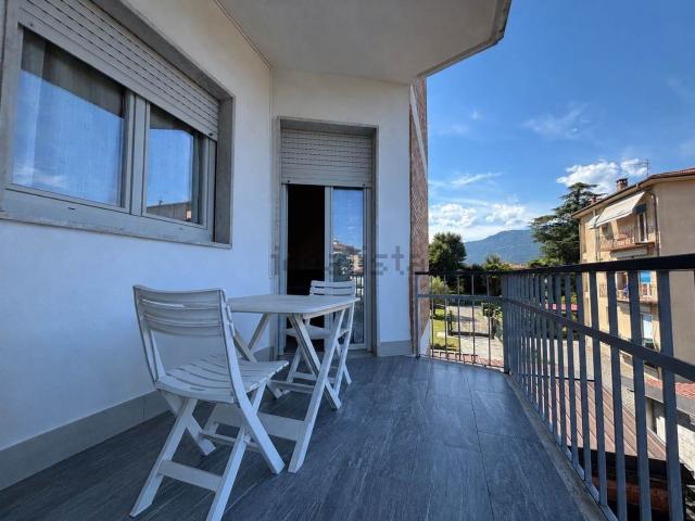 Appartamento in affitto di 77 m² in Via L. Franzosini, 37