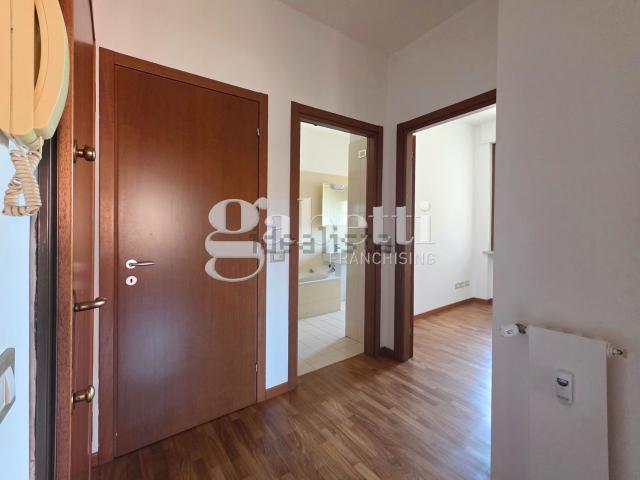 Appartamento in affitto di 77 m² in Via Luciano Zuccoli, 19
