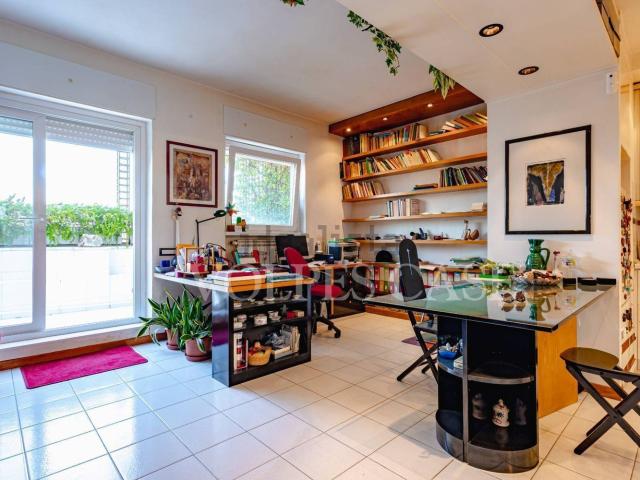 Appartamento in affitto di 77 m² in Via Luigi Mancinelli