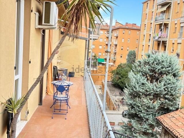 Appartamento in affitto di 77 m² in Via Mascarella, 73