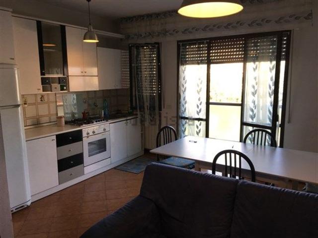 Appartamento in affitto di 77 m² in Via Pisa, 29