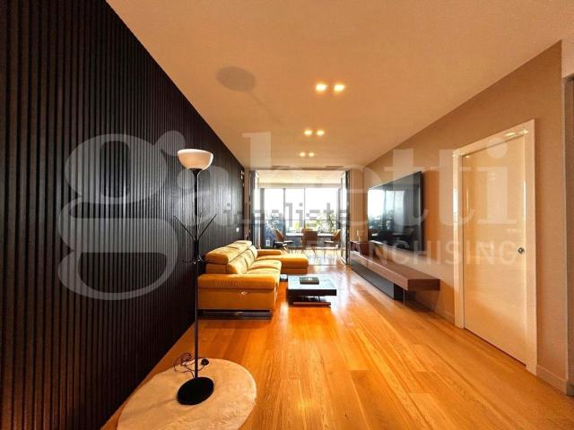 Appartamento in affitto di 77 m² in Viale Giorgio Ribotta, 21