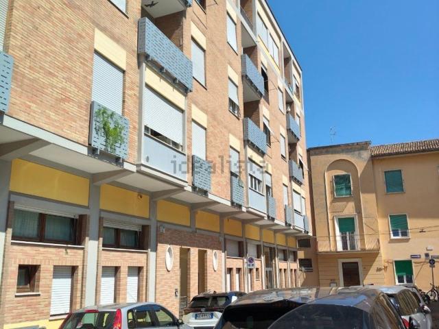 Appartamento in affitto di 74 m² in Piazzale Carlo Albani, 6