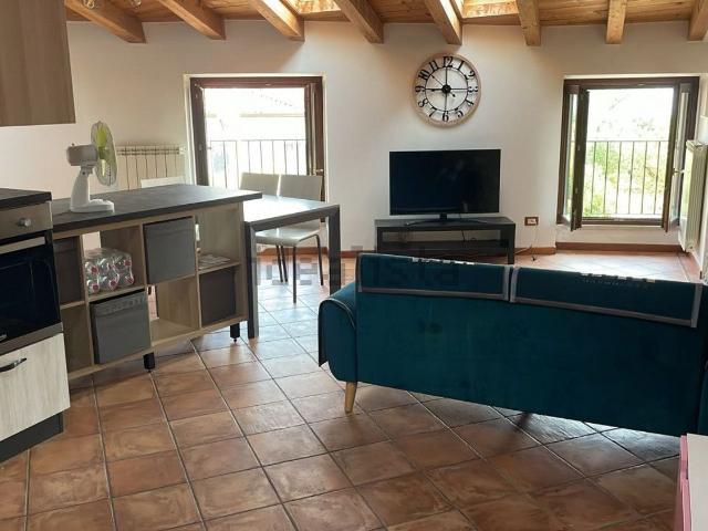Appartamento in affitto di 74 m² in Via P. Don Bertazzi, 84