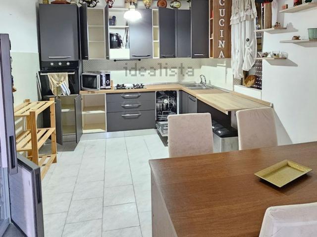 Appartamento in affitto di 75 m² in Frazione San Germano, 42