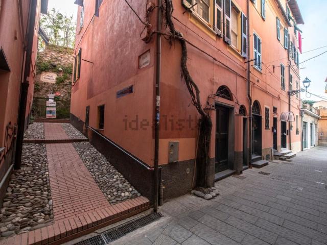 Appartamento in affitto di 75 m² in Salita Mandrella a Monte, 4