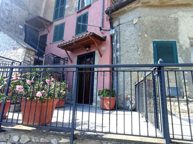 Appartamento in affitto di 75 m² in Vicolo dell&apos Arco, 23
