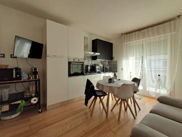 Appartamento in affitto di 75 m² in Via Trentino