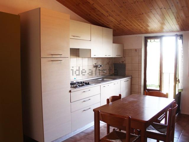 Appartamento in affitto di 75 m² in Via Tufo