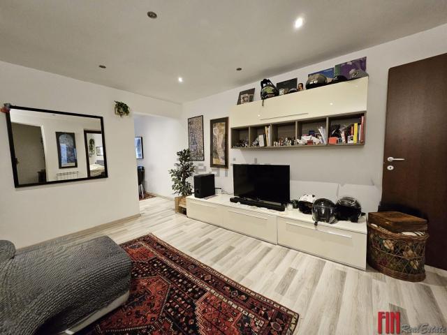 Appartamento in affitto di 75 m² in Via Vado