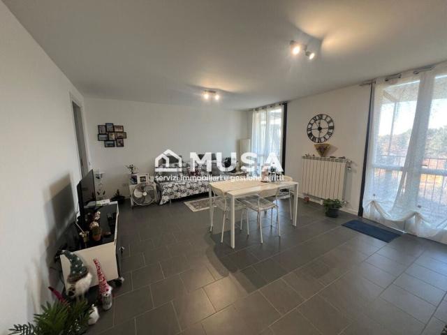 Appartamento in affitto di 75 m² in Via VALCAMONICA, 44