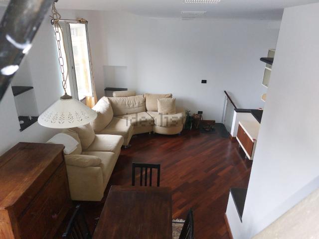 Appartamento in affitto di 75 m² in Via Angelo Gianelli