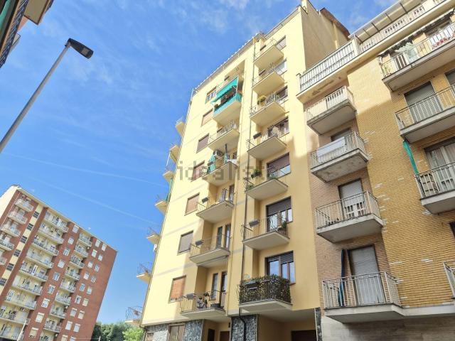 Appartamento in affitto di 75 m² in Via Canelli, 130