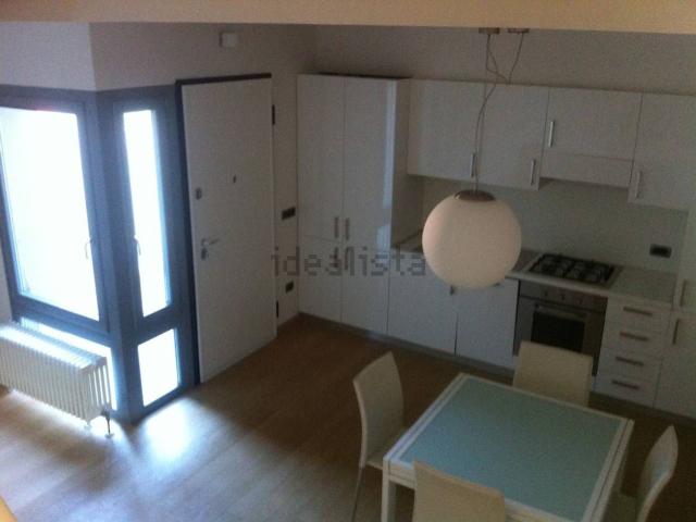 Appartamento in affitto di 75 m² in Via Canizzano