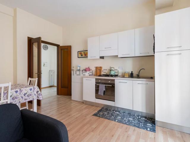 Appartamento in affitto di 75 m² in Via Caio Lelio, 28