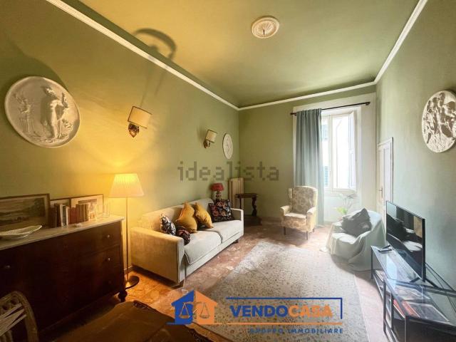 Appartamento in affitto di 75 m² in Via dei Serragli