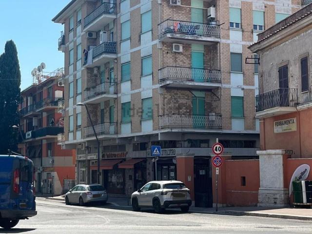Appartamento in affitto di 75 m² in Via di Villa Adriana