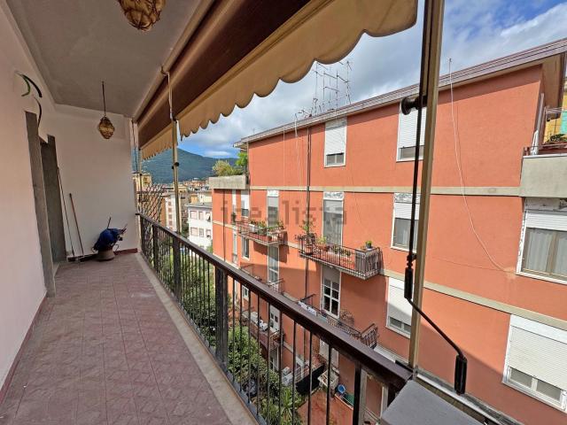 Appartamento in affitto di 75 m² in Via di Birano, 24