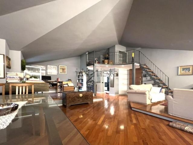 Appartamento in affitto di 75 m² in Via Donizetti, 2
