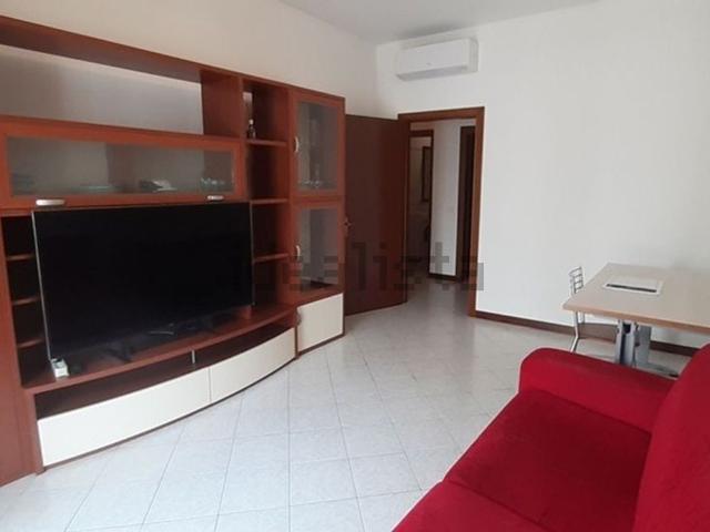 Appartamento in affitto di 75 m² in Via Fratelli Induno, 28