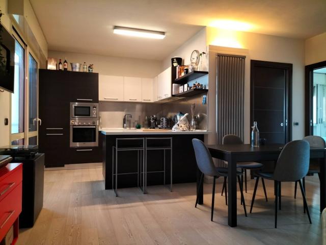 Appartamento in affitto di 75 m² in Via Francesco Baracca