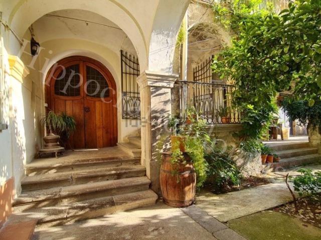 Appartamento in affitto di 75 m² in Via Francesco De Sanctis