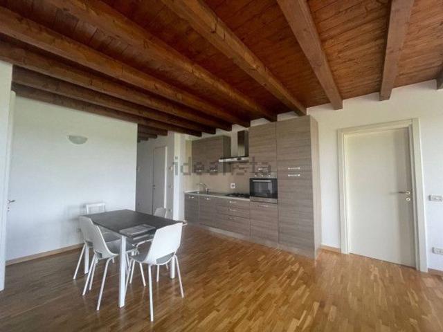 Appartamento in affitto di 75 m² in Via Galliera Nord, 3106