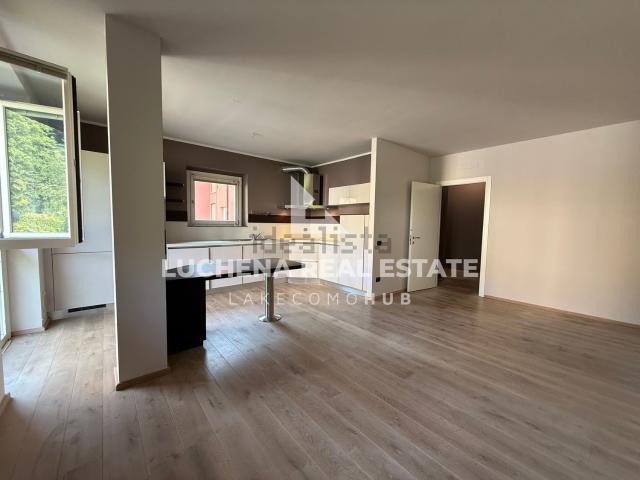 Appartamento in affitto di 75 m² in Via Gaspare Rosales, 4